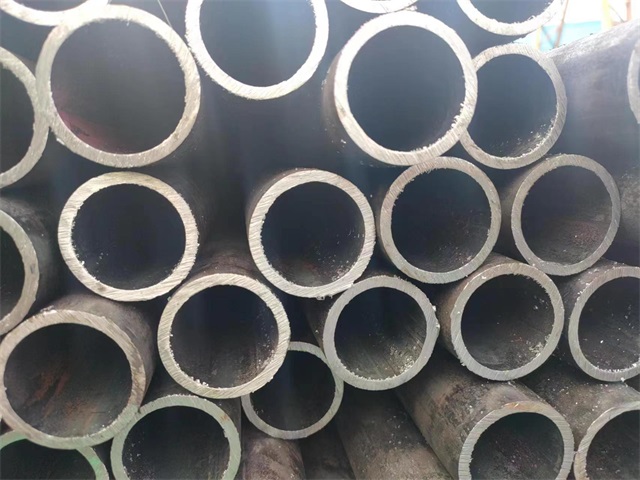铁岭10#结构用无缝钢管